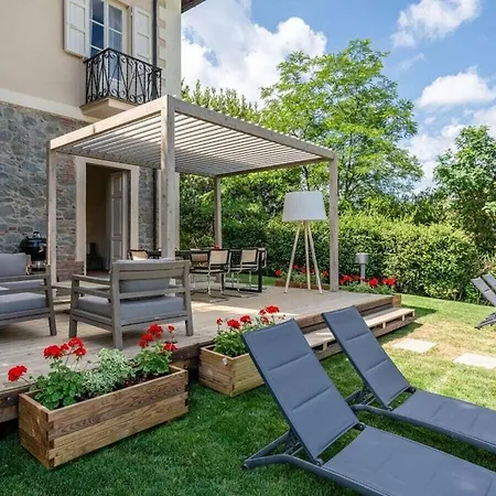 Near Lucca With Pool Casa de Férias Montecarlo