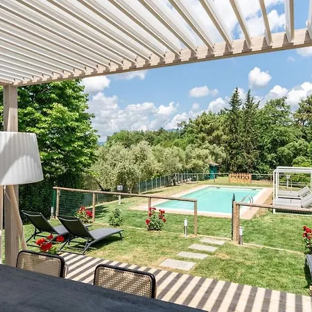 Near Lucca With Pool Casa de Férias